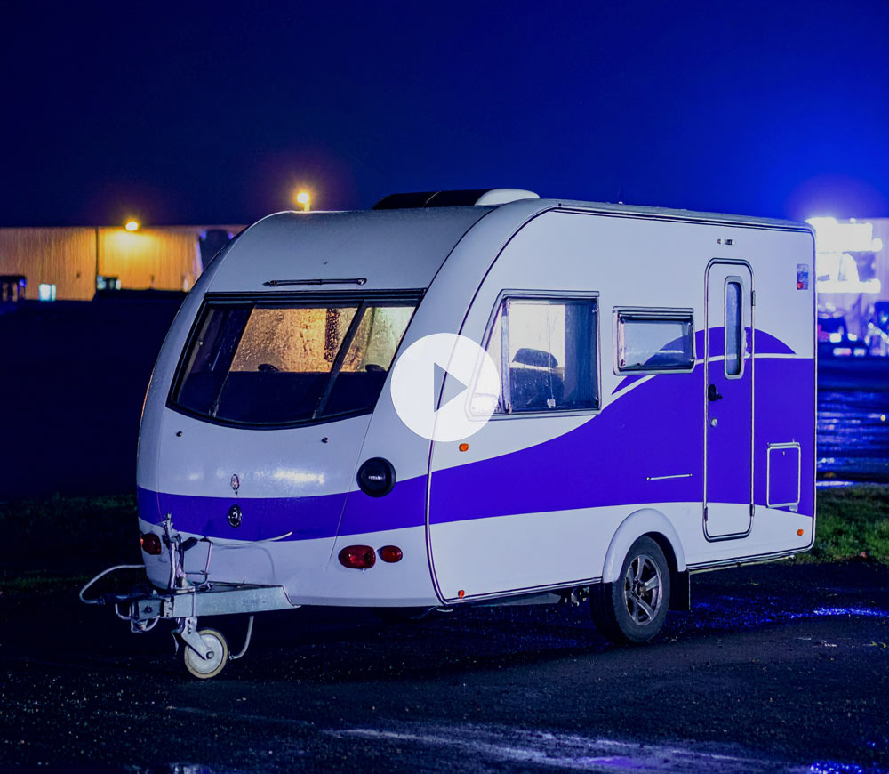 Automatrics MTrack Direction Finding Tracker Agent Locates Stolen Caravan in Street